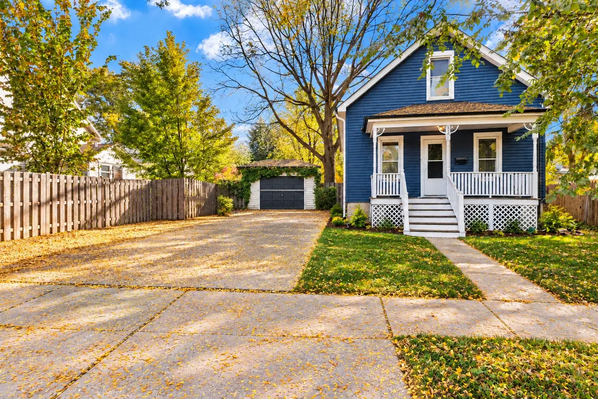 113 S Oakwood Avenue, West Chicago, IL 60185 - #1