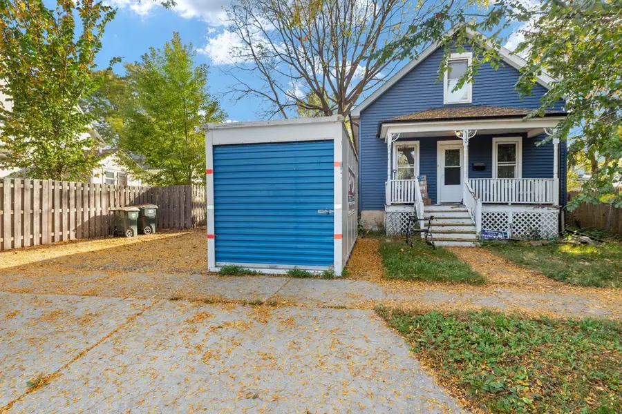 113 S Oakwood Avenue, West Chicago, IL 60185 - #2