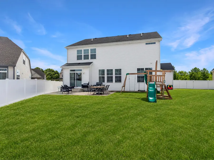 387 S Pointe Avenue, South Elgin, IL 60177 - #2