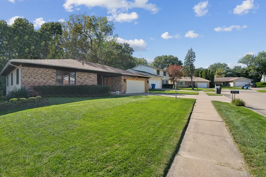 3712 16th Avenue, Moline, IL 61265 - #2