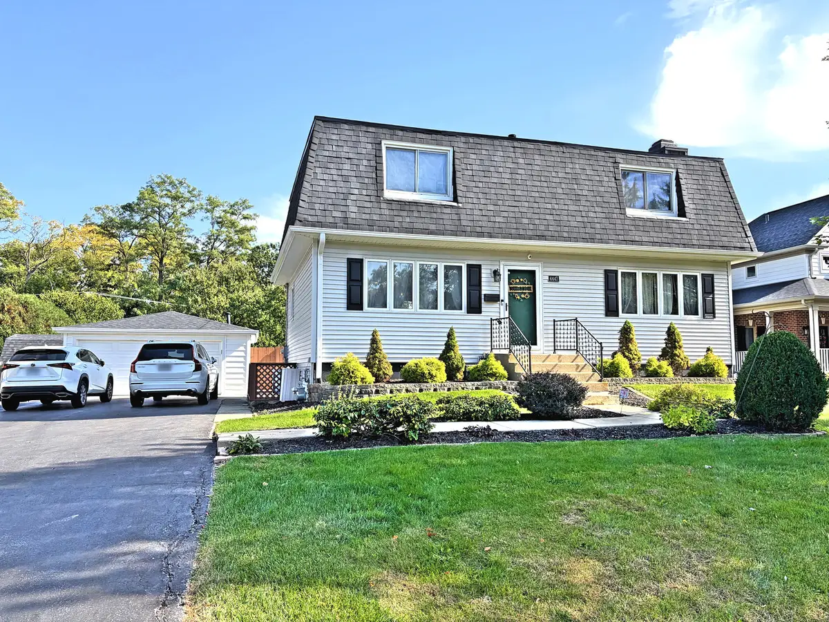 4447 Stonewall Avenue, Downers Grove, IL 60515 - #1