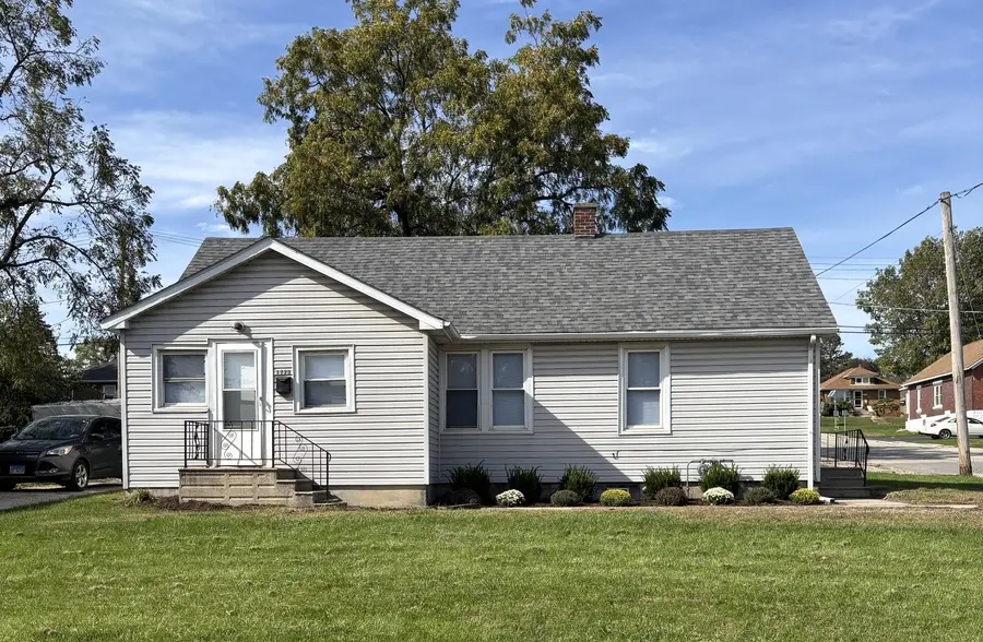 1723 N Broadway Street, Crest Hill, IL 60403 - #2