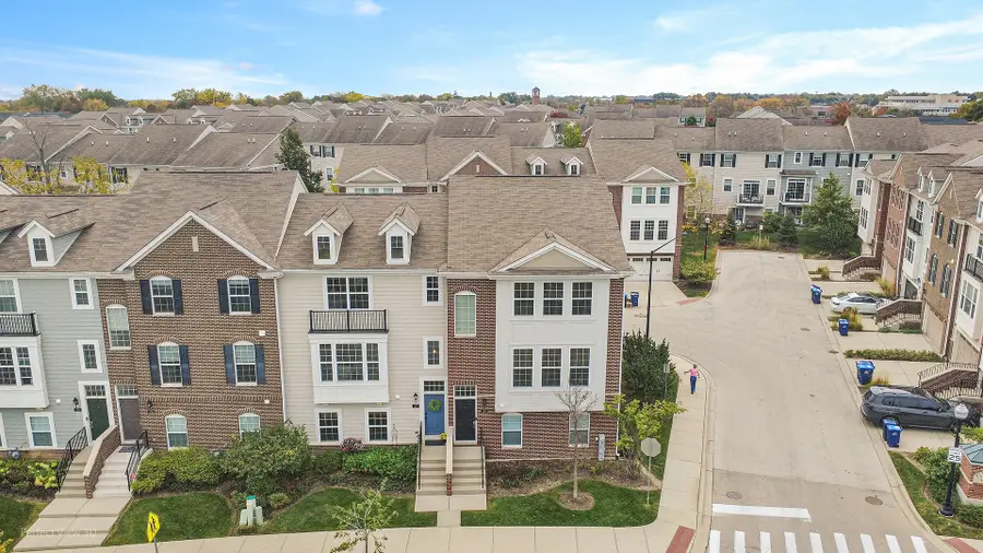 27 Bethel Lane, Schaumburg, IL 60194 - #3
