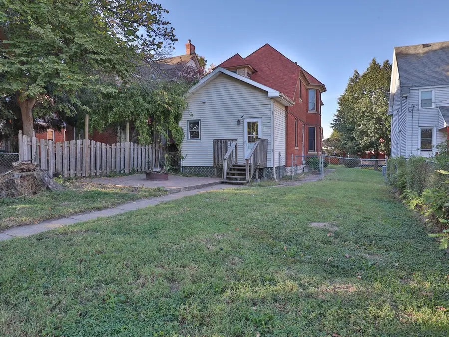 1412 Oak Street, Quincy, IL 62301 - #2