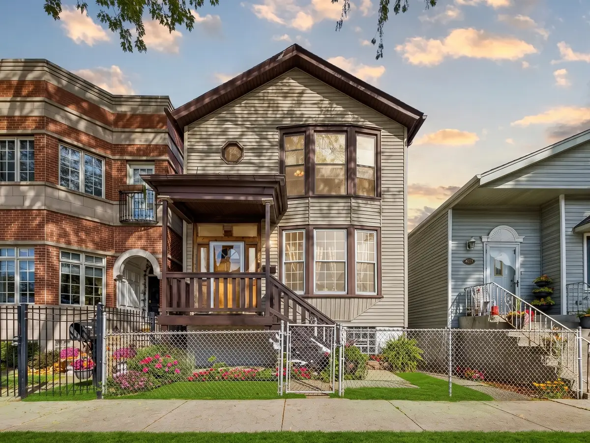 628 W 43rd Place, Chicago, IL 60609 - #1