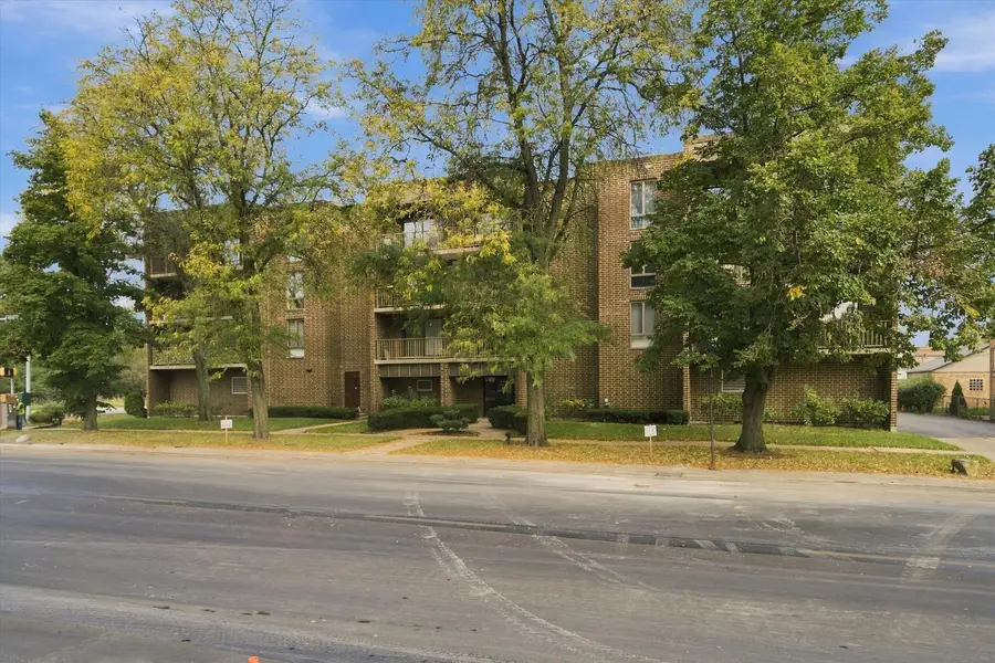 8350 W Addison Street #106, Chicago, IL 60634 - #3