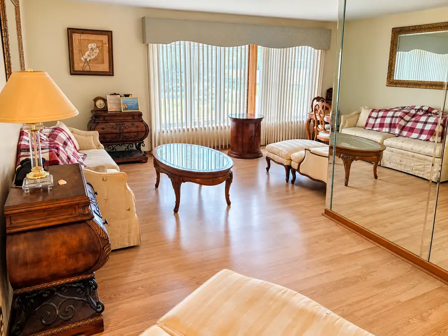 521 King Arthur Way, Bolingbrook, IL 60440 - #3