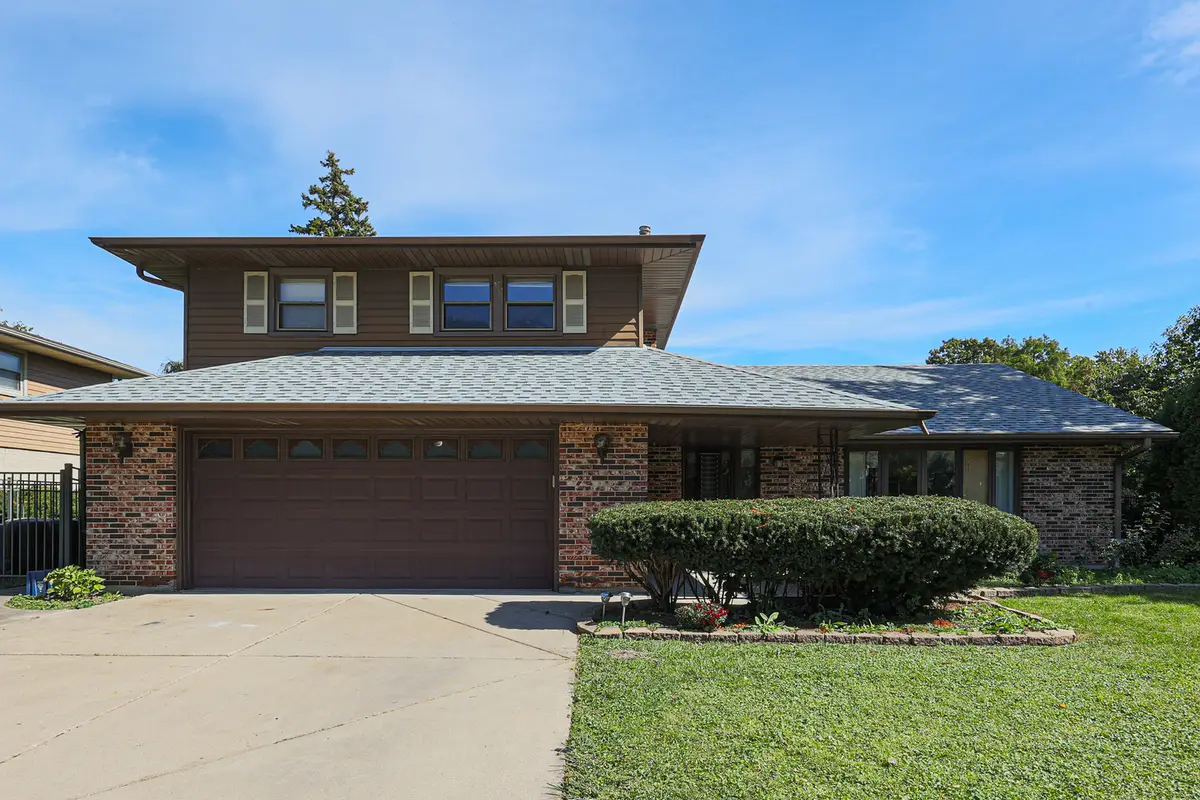 1601 N Rosetree Lane, Mount Prospect, IL 60056 - #1