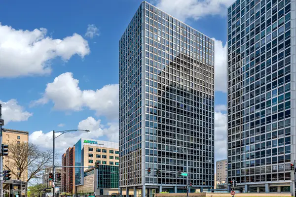 340 W Diversey Parkway #815, Chicago, IL 60657