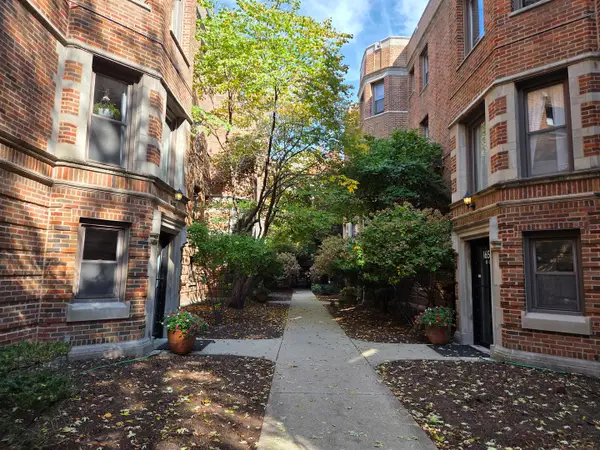 1654 W Farwell Avenue #2i, Chicago, IL 60626