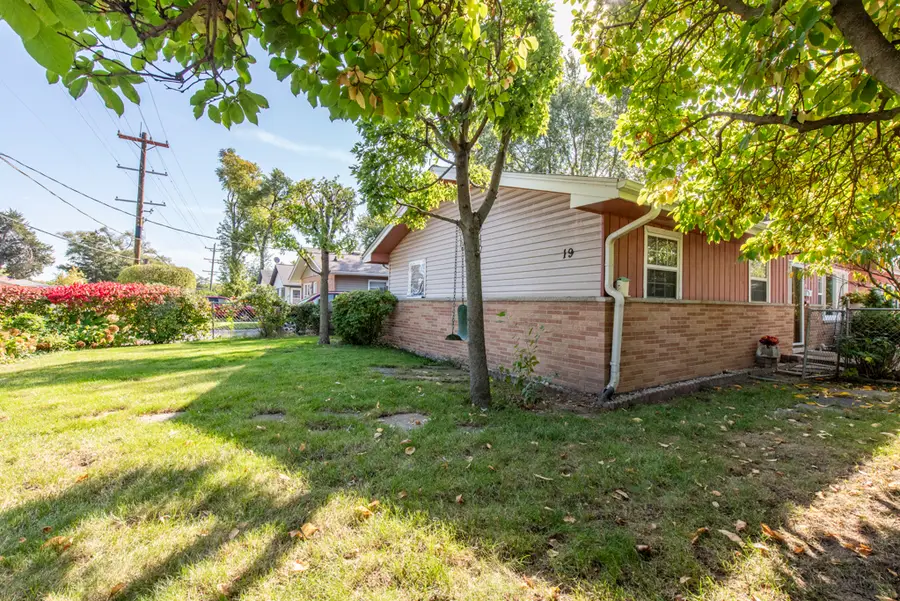 19 E Washington Street, Round Lake Park, IL 60073 - #2