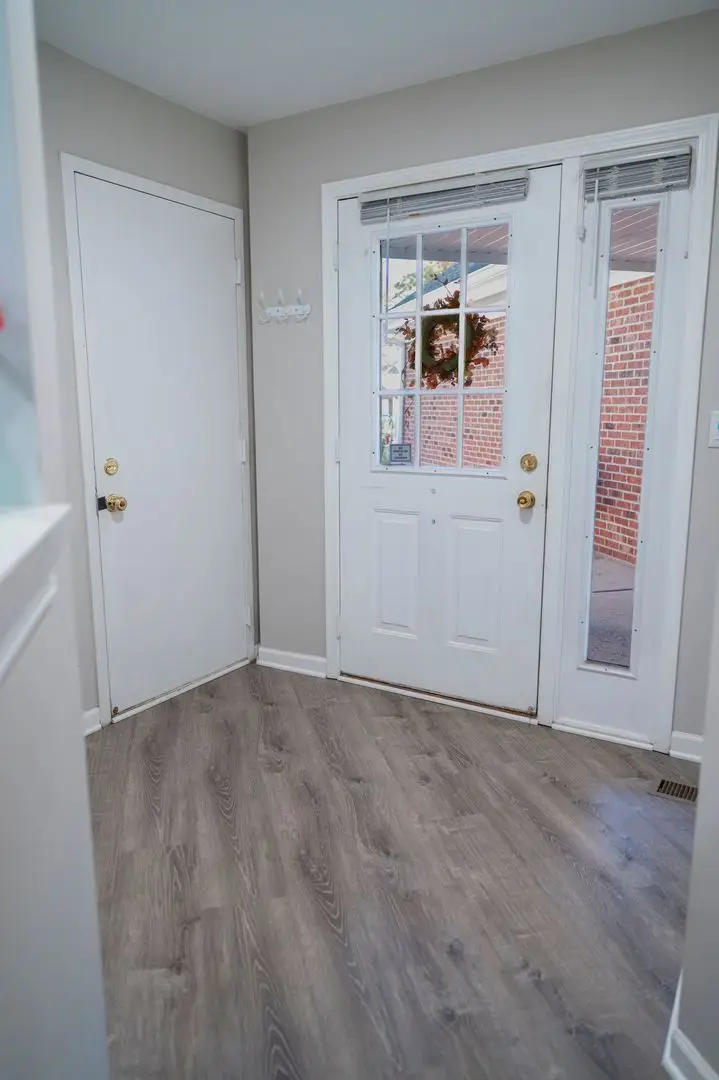 2010 N Stillwater Road, Arlington Heights, IL 60004 - #2