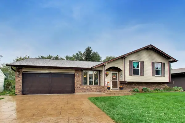 63 Lockman Circle, Elgin, IL 60123
