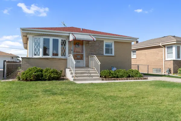 4824 N Ozark Avenue, Norridge, IL 60706