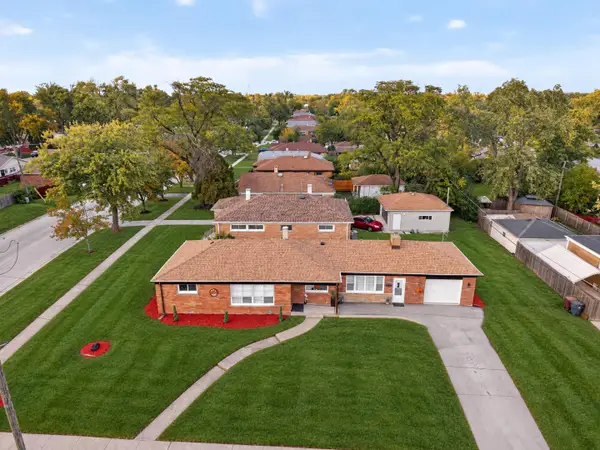 2752 Tennyson Place, Hazel Crest, IL 60429