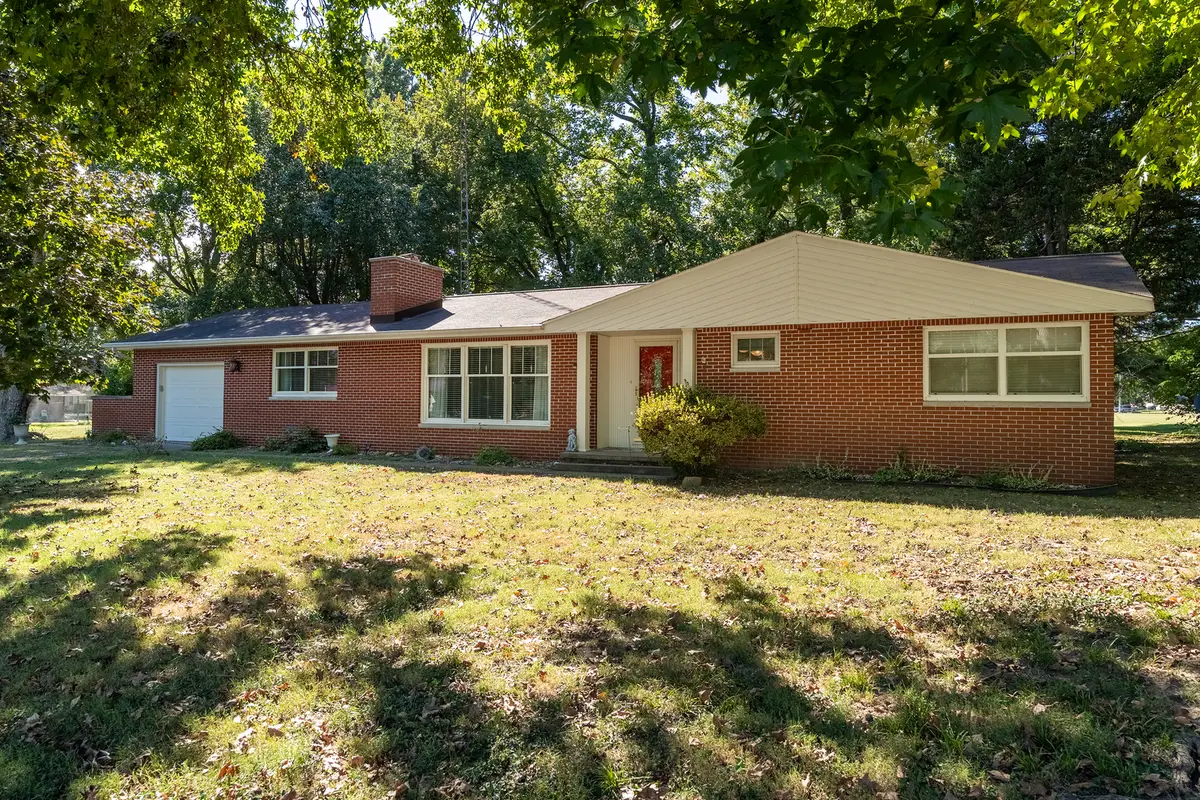 204 N Dean Street, Royalton, IL 62983 - #1