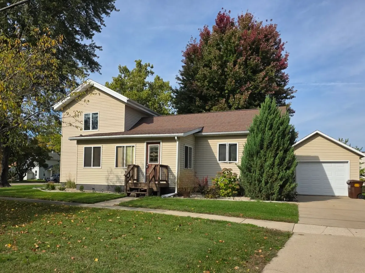312 W 6th Street, Prophetstown, IL 61277 - #1