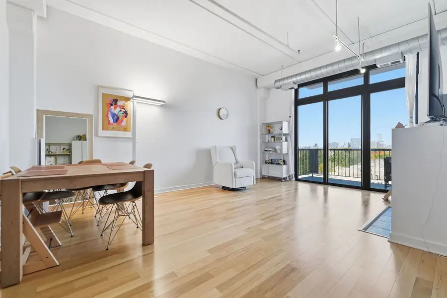 811 W 15th Place #605, Chicago, IL 60608 - #3