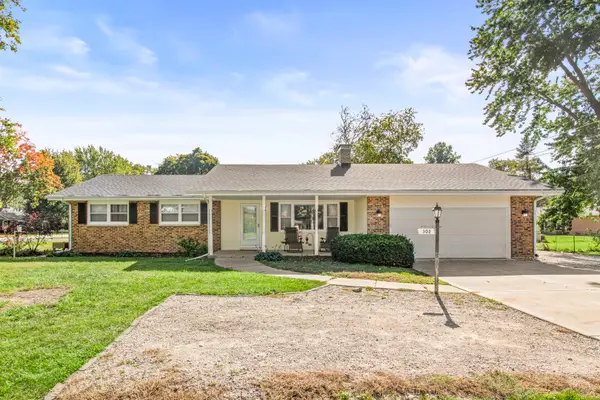 302 Pleasure Drive, Yorkville, IL 60560