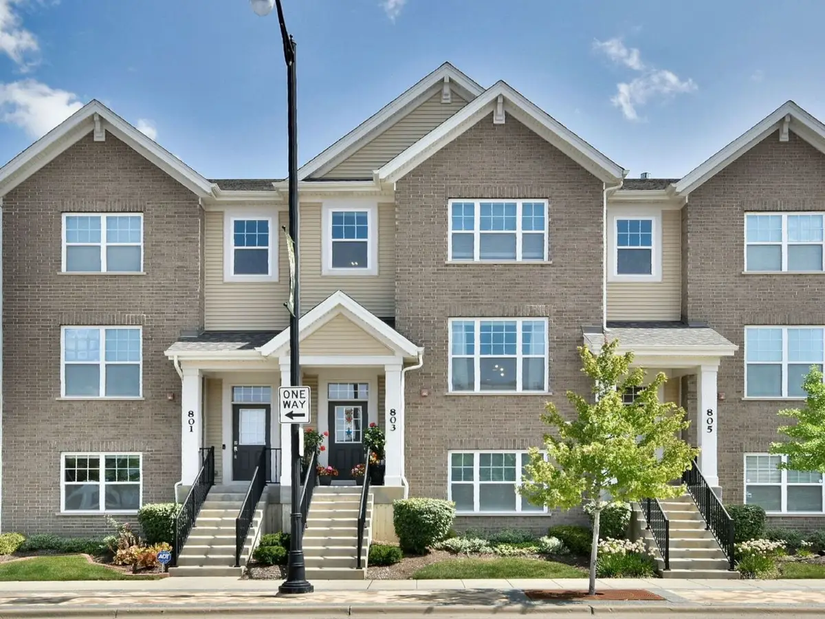 803 Lee Street, Des Plaines, IL 60016 - #1