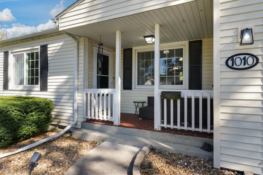 1010 Mcgregor Street, Bloomington, IL 61701 - #3