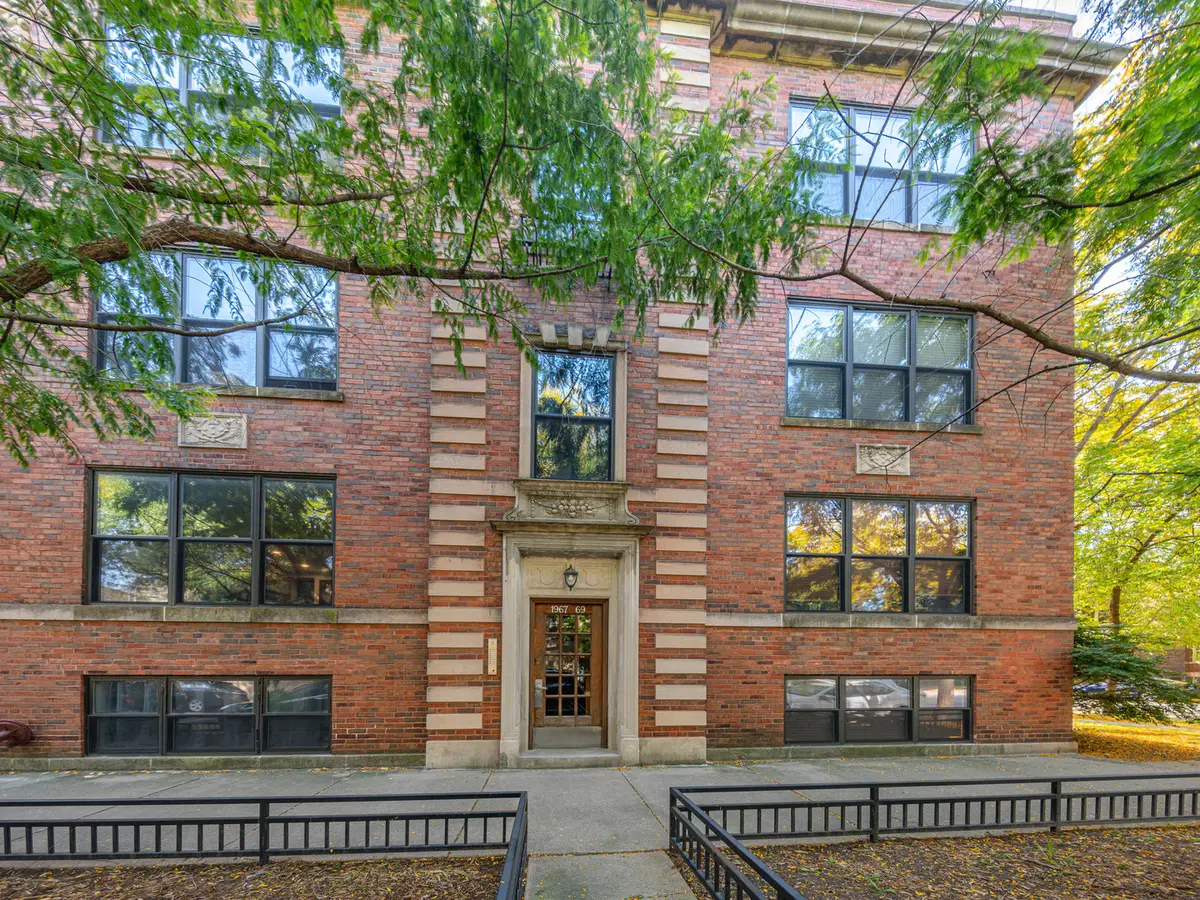 1969 W Cullom Avenue #2, Chicago, IL 60613 - #1