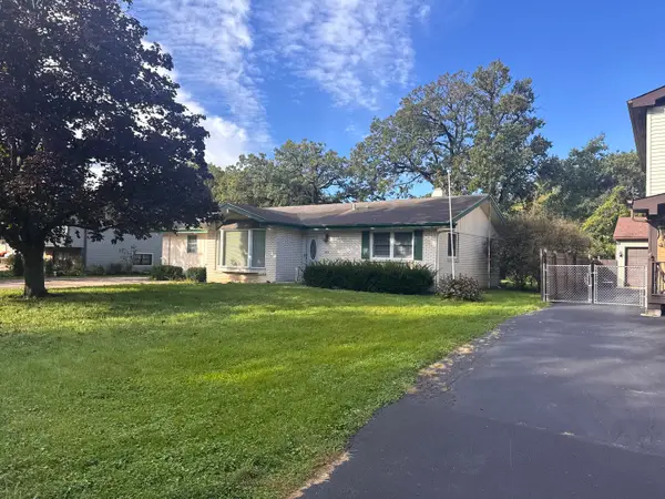 424 Northgate Road, Lindenhurst, IL 60046