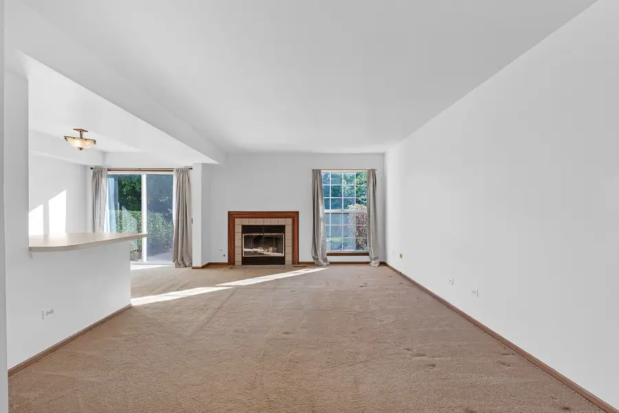 119 E Shag Bark Lane, Streamwood, IL 60107 - #3