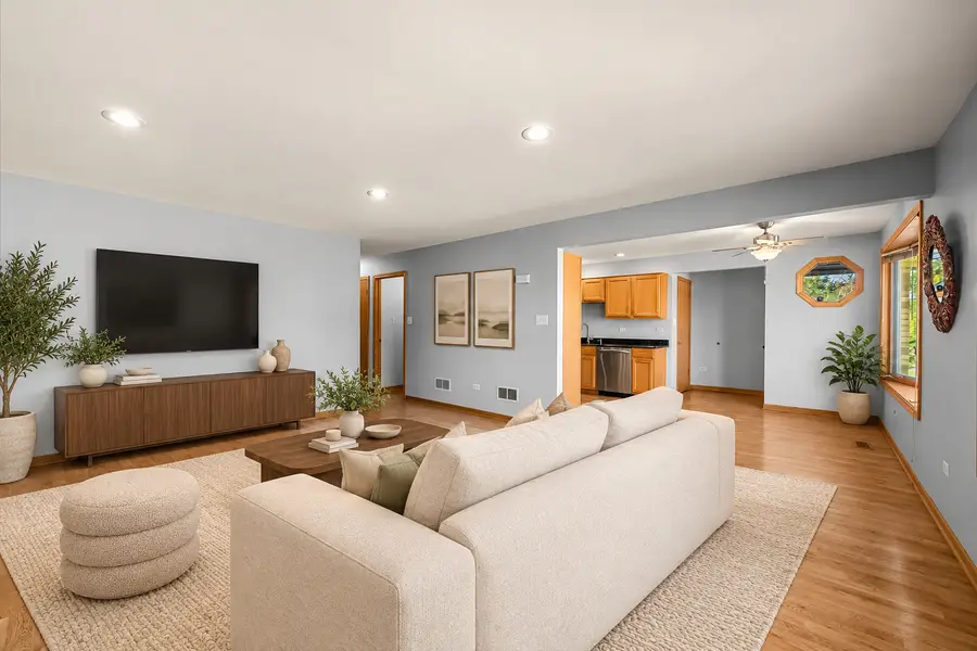 8300 S 84th Court, Hickory Hills, IL 60457 - #2