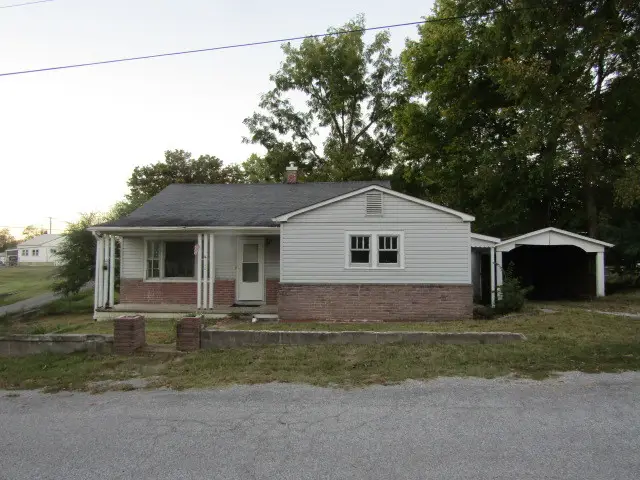 356 Mclean Street, Rosiclare, IL 62982 - #1