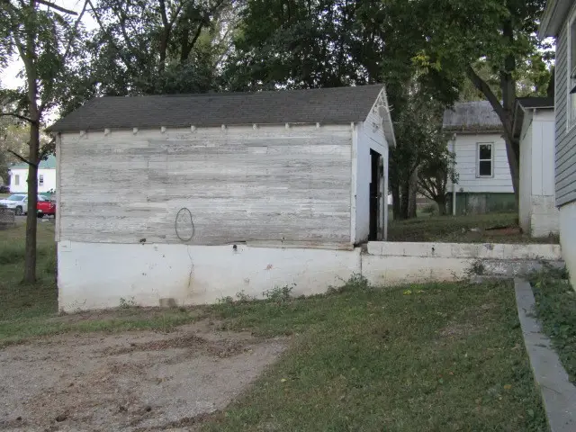 356 Mclean Street, Rosiclare, IL 62982 - #3