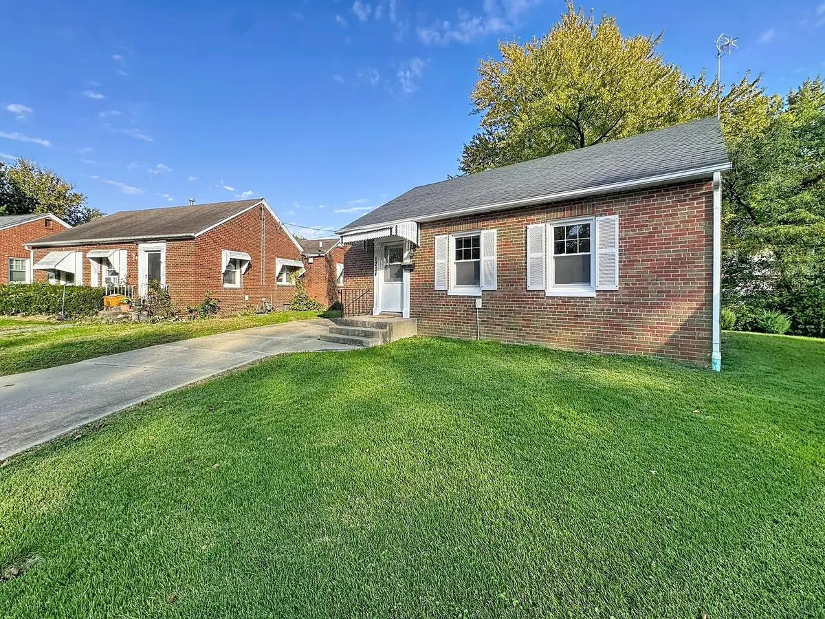 1204 29th Avenue Court, Moline, IL 61265 - #1