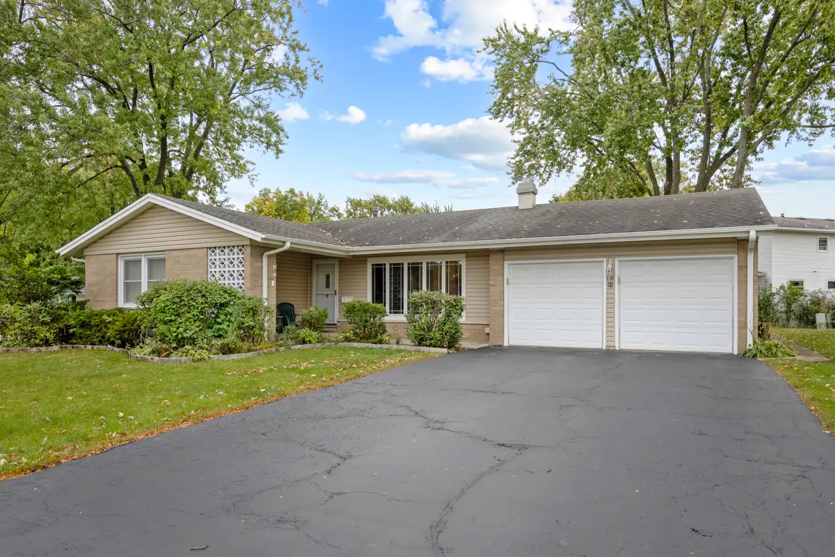 89 Grange Road, Elk Grove Village, IL 60007 - #1