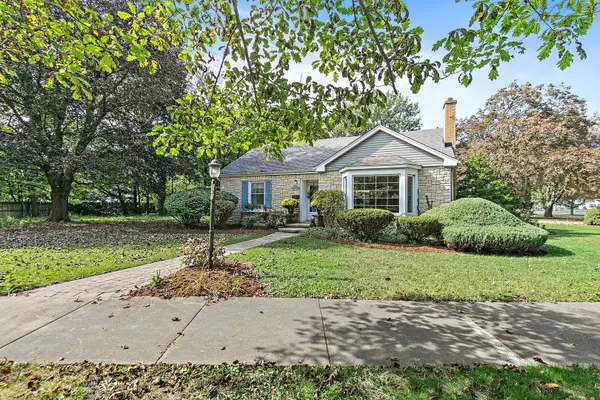 101 Marion Street, Roselle, IL 60172
