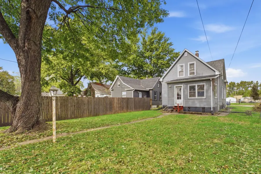 2501 Mckinley Avenue, Davenport, IA 52802 - #2