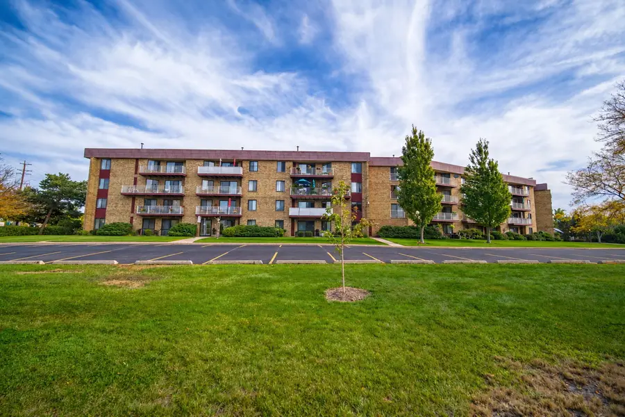 5400 Astor Lane #103, Rolling Meadows, IL 60008 - #3