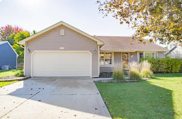 1043 Plum Tree Drive, Crystal Lake, IL 60014