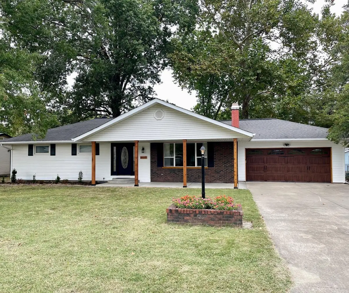 1117 E Ash Street, Herrin, IL 62948 - #1