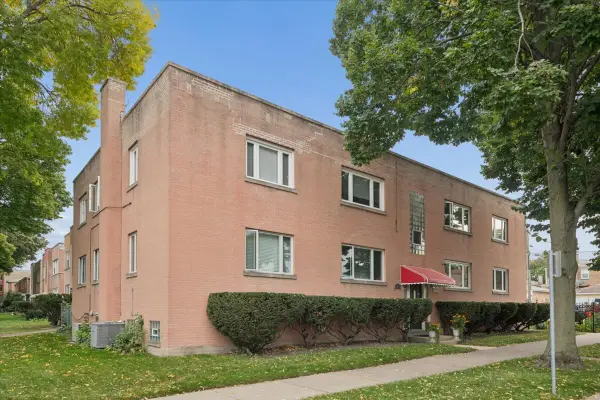 5421 N Washtenaw Avenue #2N, Chicago, IL 60625
