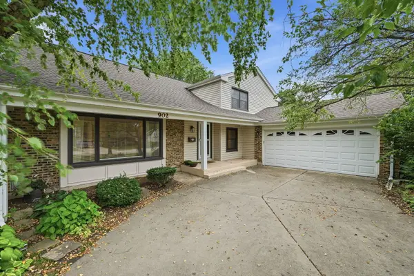 902 N Rohlwing Road, Palatine, IL 60074