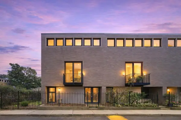 1473 E Park Place, Chicago, IL 60637