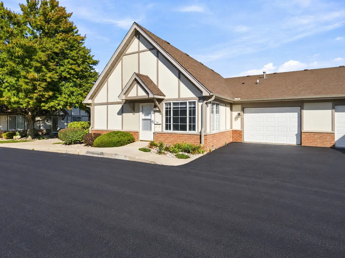 1684 Willow Circle Drive #1684, Crest Hill, IL 60403 - #1