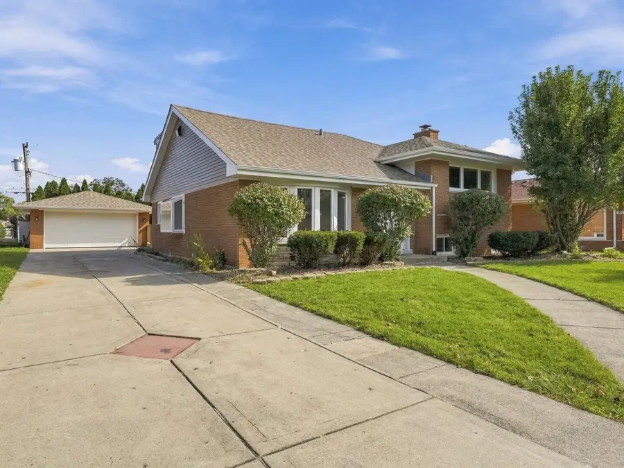 10029 Kedvale Avenue, Oak Lawn, IL 60453 - #2