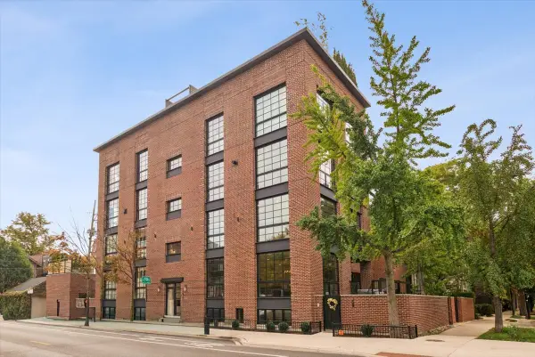 559 W Armitage Avenue, Chicago, IL 60614