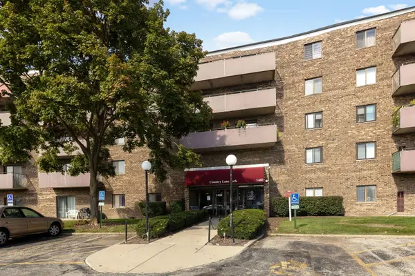 1460 Fairlane Drive #515, Schaumburg, IL 60193