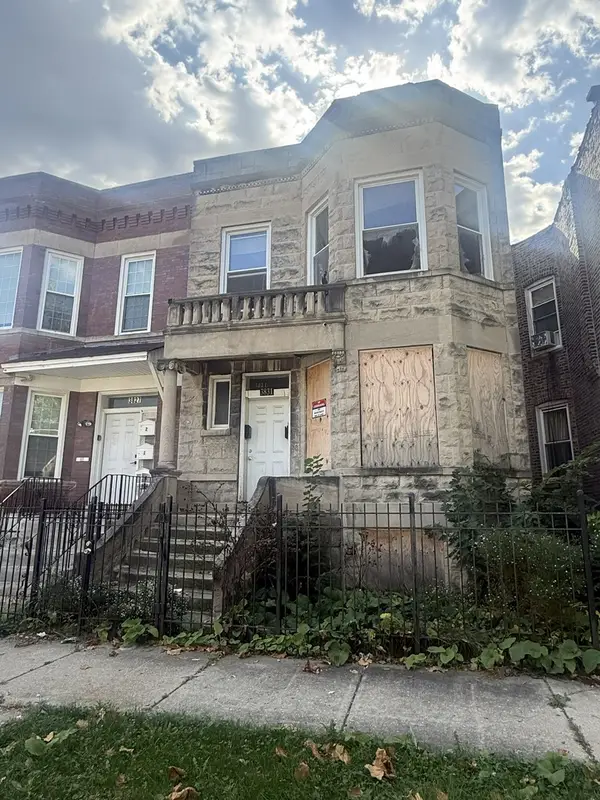 3831 W Grenshaw Street, Chicago, IL 60624
