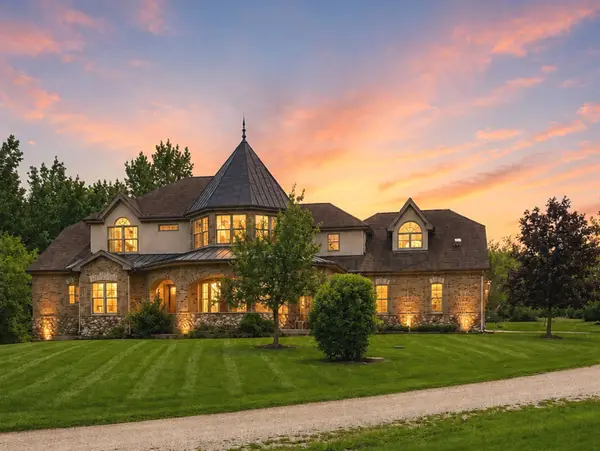 15309 Kishwaukee Valley Road, Woodstock, IL 60098