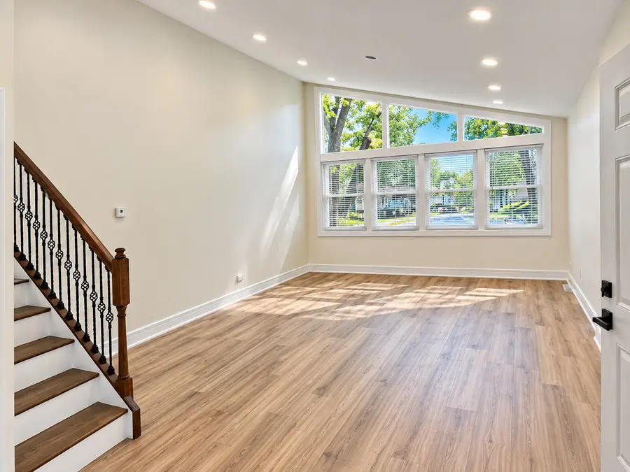 16549 Winchester Avenue, Markham, IL 60428 - #2