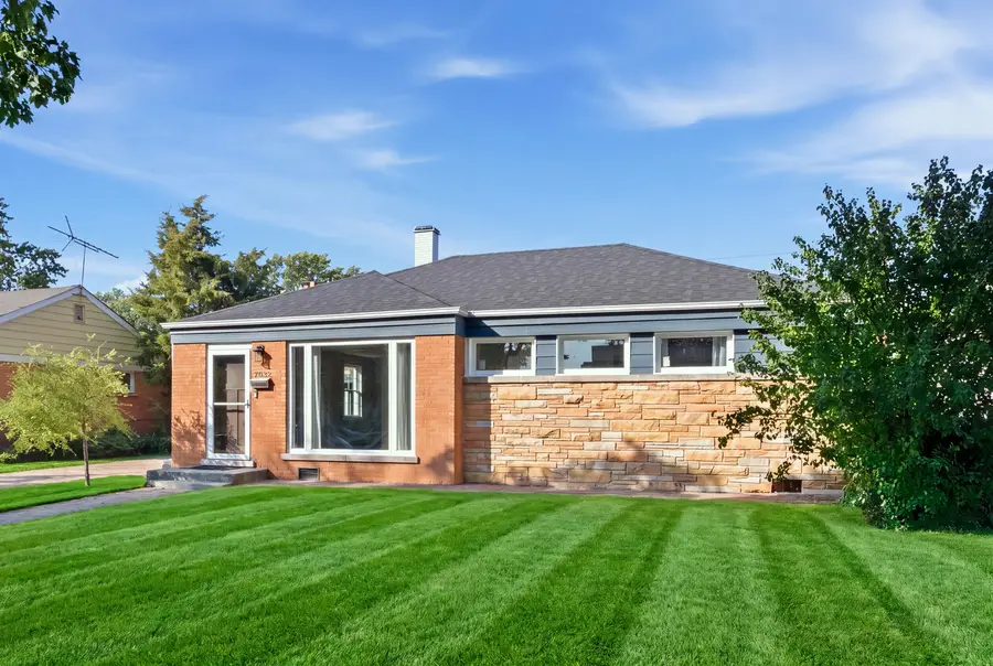 7032 Emerson Street, Morton Grove, IL 60053 - #3