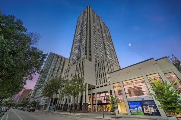 1122 N Clark Street #2202, Chicago, IL 60610